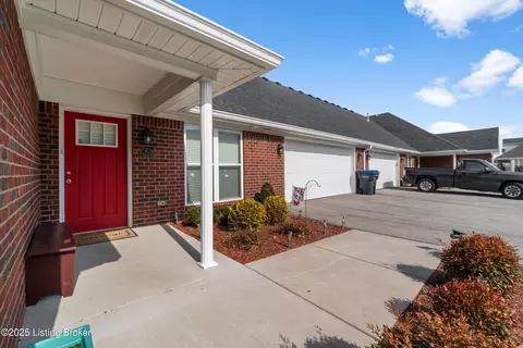 7630 Eagle Landing Way, Louisville, KY 40214