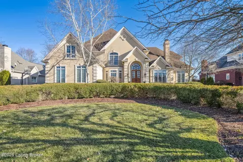 2105 Arnold Palmer Blvd, Louisville, KY 40245