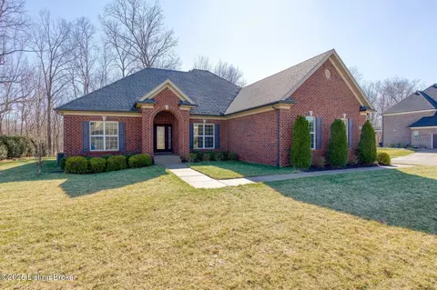 15816 Barkley Lake Ct, Louisville, KY 40245