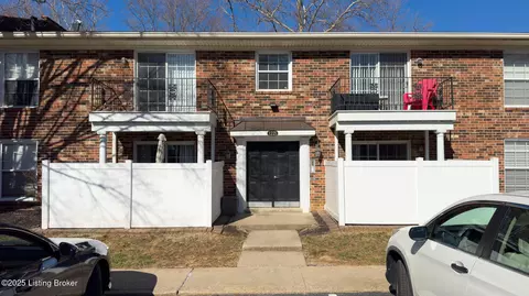 1221 Westlynne Way #2, Louisville, KY 40222