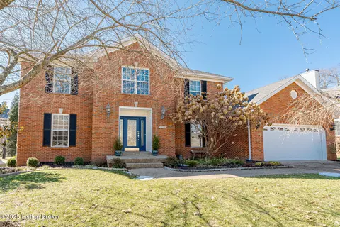 13718 Lake Spring Dr, Louisville, KY 40299