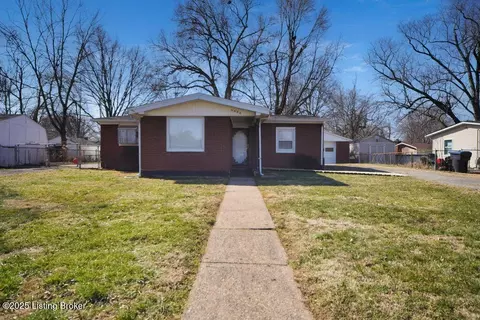 6008 Middleground Dr, Louisville, KY 40272