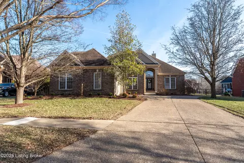 11125 Perwinkle Ln, Louisville, KY 40291