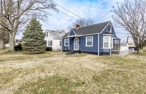 1101 Berry Blvd, Louisville, KY 40215