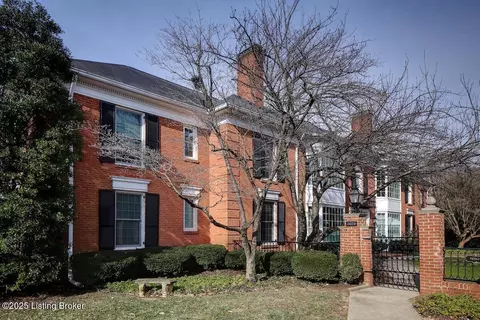 3829 Washington Sq #2, Louisville, KY 40207