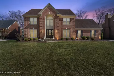 10906 Old Harrods Woods Cir, Louisville, KY 40223