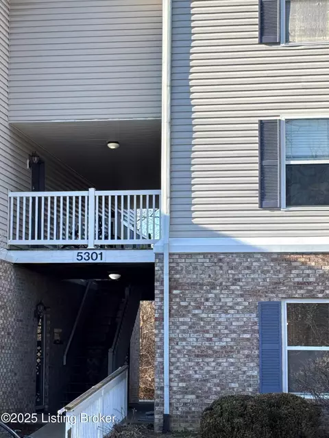 5301 Carolina Crossing Way #102, Louisville, KY 40219