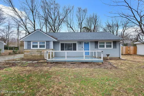 5426 Sir Barton Rd, Louisville, KY 40272