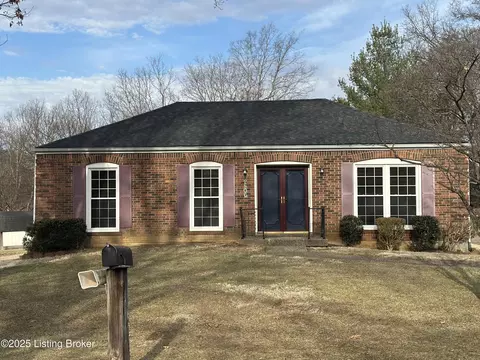 2806 Spring Bud Ct, Louisville, KY 40220