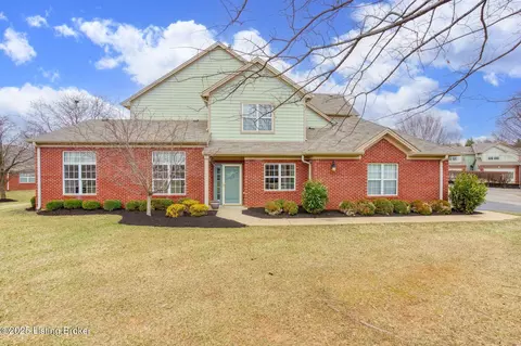 5139 Tauten Sq, Louisville, KY 40241