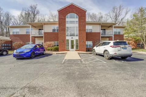 9106 Hawthorne Pointe Dr #104, Louisville, KY 40272
