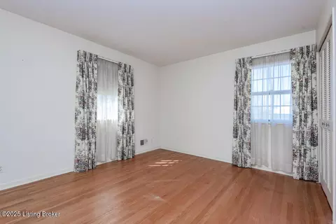 Bedroom - 9007 Henry Clay Dr, Louisville, KY 40242 photo 1 of 5