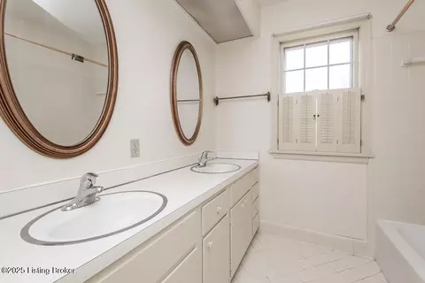 Bath - 9007 Henry Clay Dr, Louisville, KY 40242 photo 1 of 3