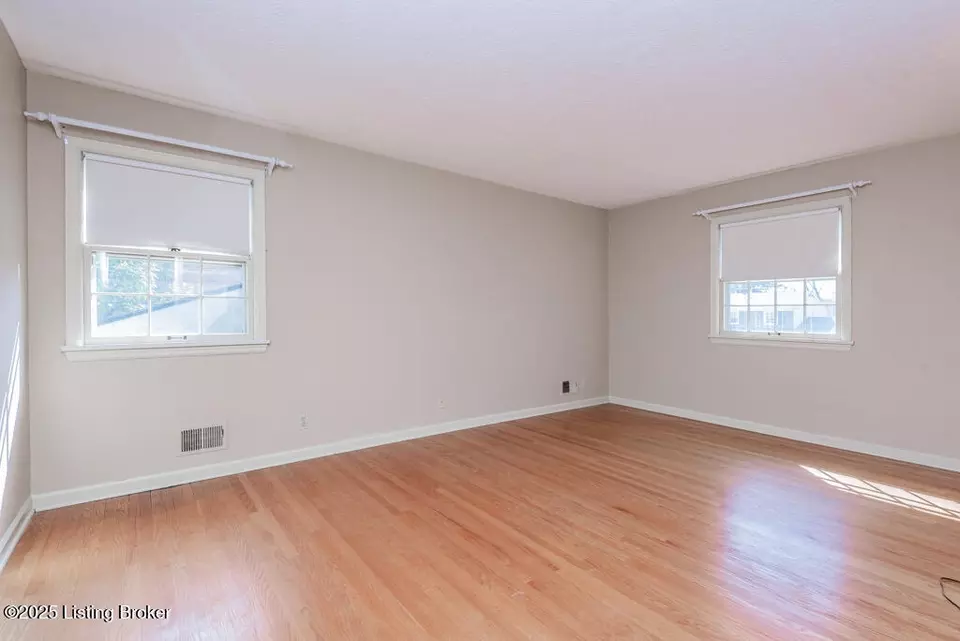 Bedroom - 9007 Henry Clay Dr, Louisville, KY 40242 photo 5 of 5