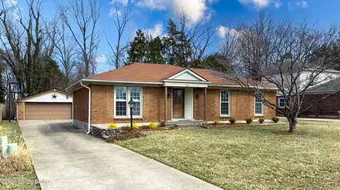 7605 Cove Dr, Louisville, KY 40291