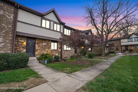 9368 Loch Lea Ln, Louisville, KY 40291