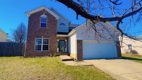 7814 Lariat Rd, Louisville, KY 40219