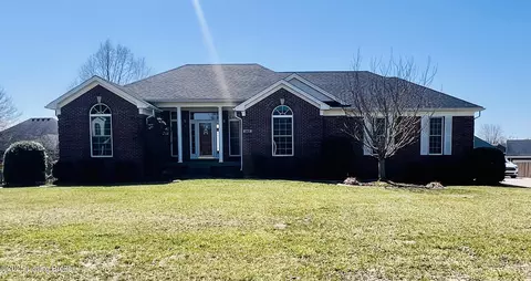 565 Barbara Sue Ln, Mount Washington, KY 40047