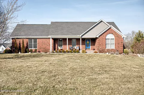 2109 Clarke Pointe Dr, Crestwood, KY 40014