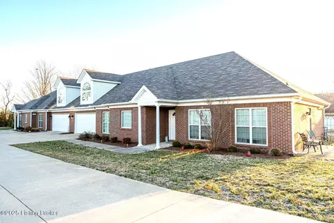 148 Clubhouse Dr, Shelbyville, KY 40065