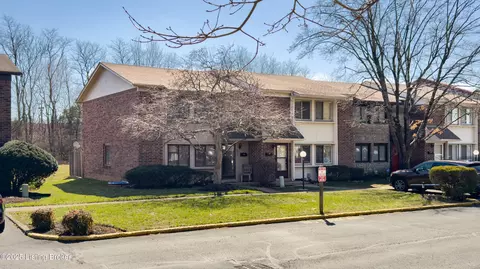 2945 Six Mile Ln, Louisville, KY 40220