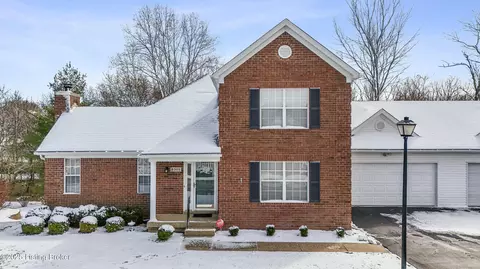 8305 Eagle Creek Dr, Louisville, KY 40222