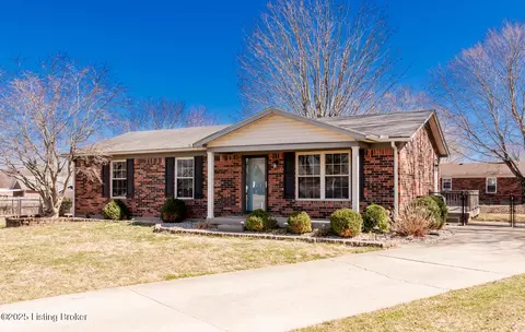 120 Love Ct, Mount Washington, KY 40047