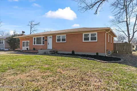 8214 Madrone Ave, Louisville, KY 40258