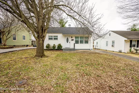 520 Village Dr, Elizabethtown, KY 42701