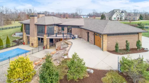 Exterior - 9306 Deepa Dr, Prospect, KY 40059 photo 17 of 24