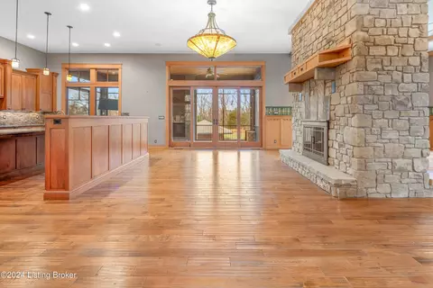 Living - 9306 Deepa Dr, Prospect, KY 40059 photo 1 of 11