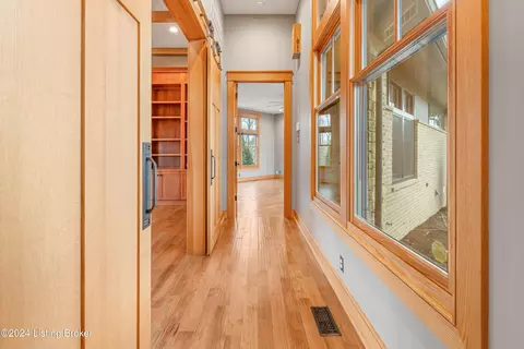 Entry Way - 9306 Deepa Dr, Prospect, KY 40059 photo 2 of 4