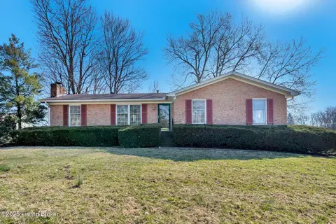 4909 Kay Ave, Jeffersontown, KY 40299