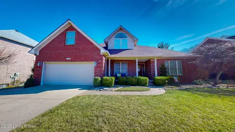 3601 Sawgrass Blvd, Jeffersonville, IN 47130