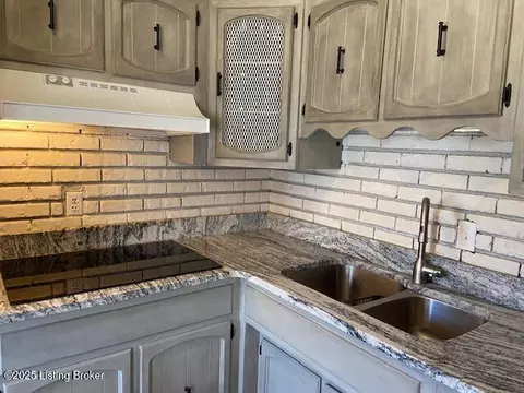 Kitchen - 7657 Loretto Rd, Loretto, KY 40037 photo 1 of 2
