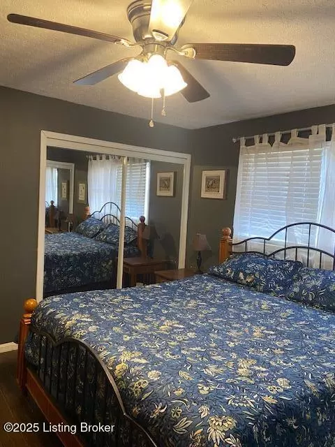 Bedroom - 7657 Loretto Rd, Loretto, KY 40037 photo 1 of 4