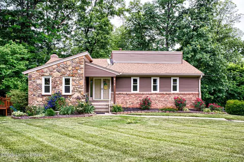 674 Old Mill Stream Ln, Shepherdsville, KY 40165