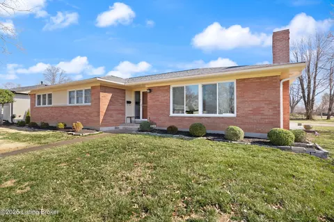 1103 Ridge Line Dr, Louisville, KY 40207