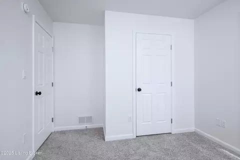 Bedroom - 161 Eathan Ct, Mount Washington, KY 40047 photo 5 of 7