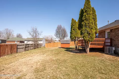 Exterior - 161 Eathan Ct, Mount Washington, KY 40047 photo 7 of 11