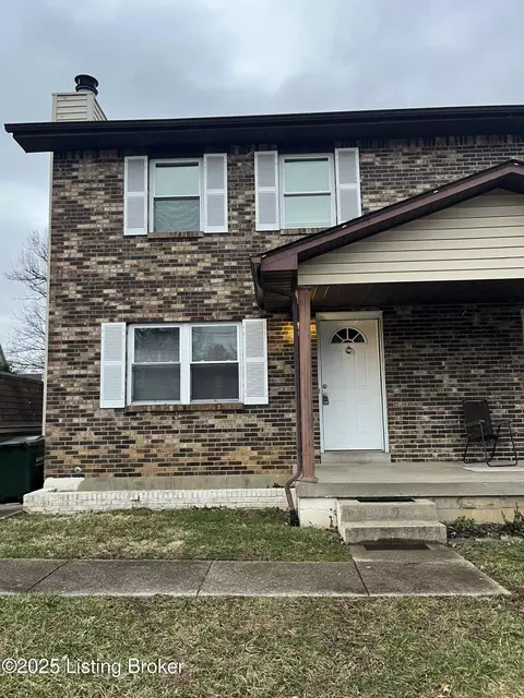 855 Timberwood Dr, Radcliff, KY 40160