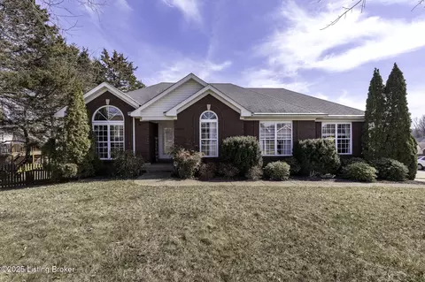 9502 Apple Crossing Ct, Crestwood, KY 40014