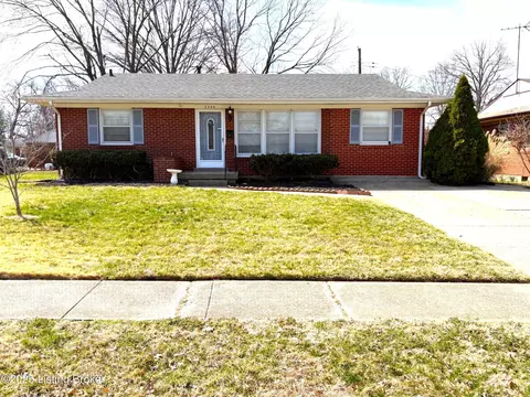 3756 Glenmeade Rd, Louisville, KY 40218