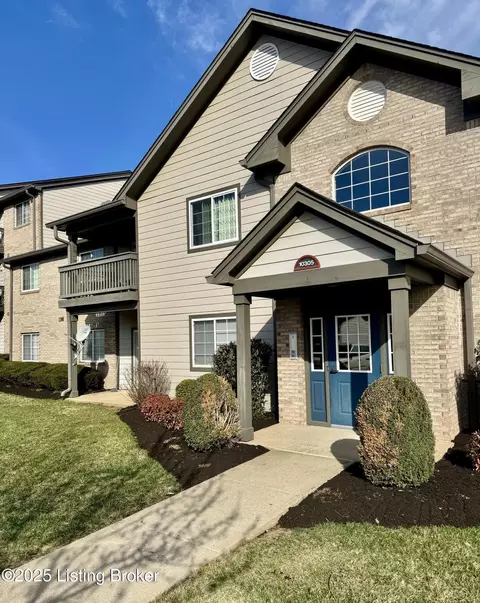 10305 Trotters Pointe Dr #101, Louisville, KY 40241