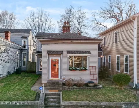 1034 Ash St, Louisville, KY 40217