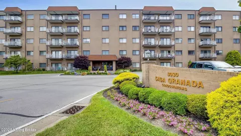 3030 Breckenridge Ln #318, Louisville, KY 40220