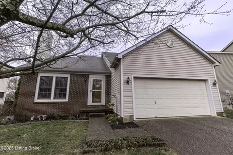 9906 Indian Falls Dr, Louisville, KY 40229