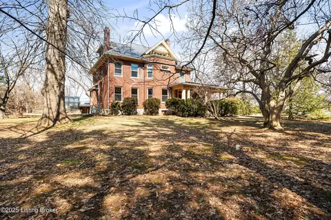 2975 Lexington Rd, Louisville, KY 40206