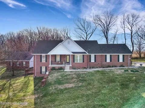 12210 Plantation Blvd, Goshen, KY 40026