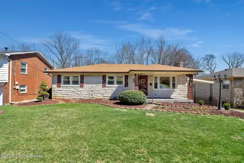 5407 Tracy Way, Louisville, KY 40214